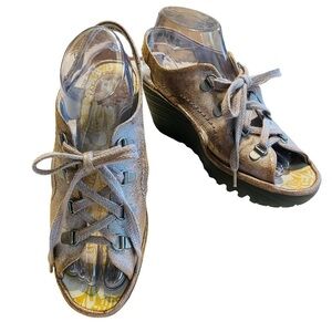 Fly London YLFA Luna Tan Gold Metallic Lace-up Wedge Sandals - EU Sz 38/US Sz 8